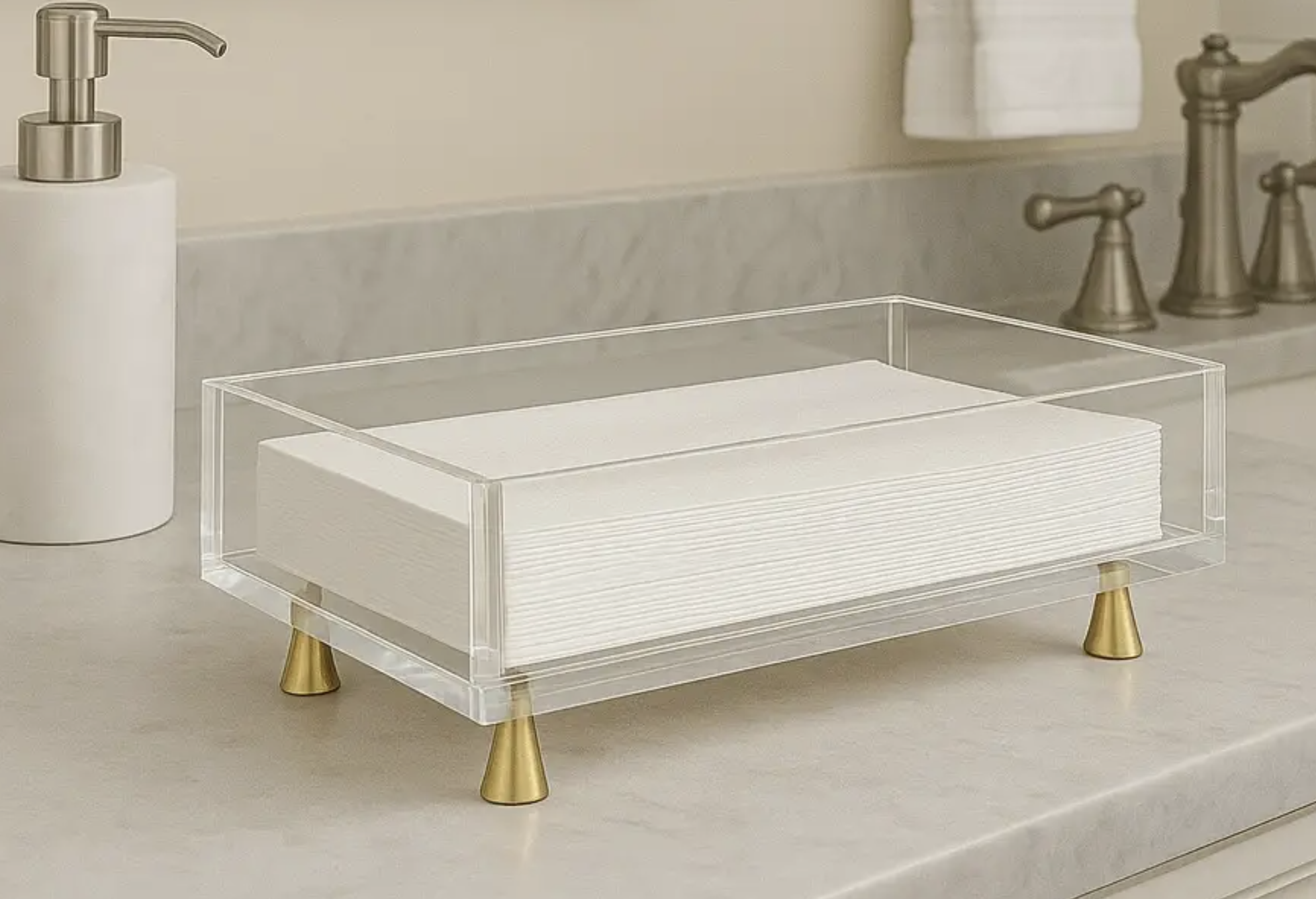 Maven Home Footed Guest Towel Holder